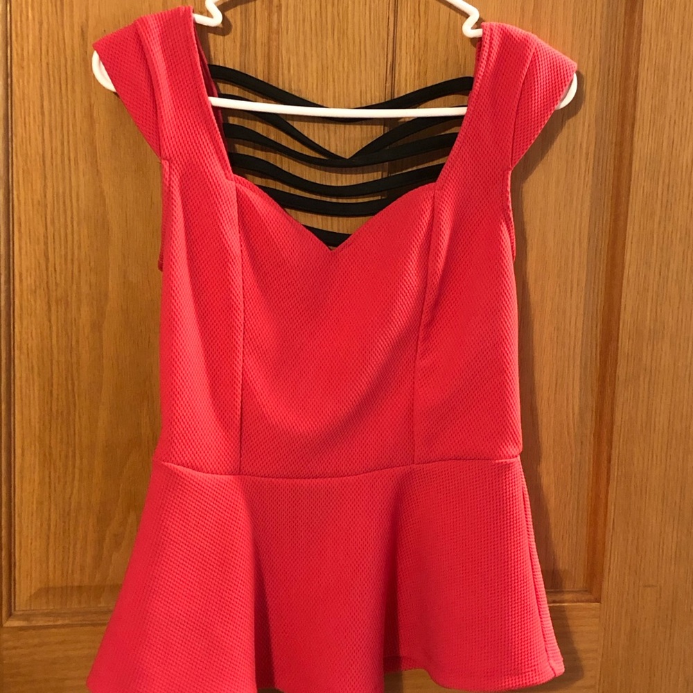 3/$20 Studio Y peplum top size M